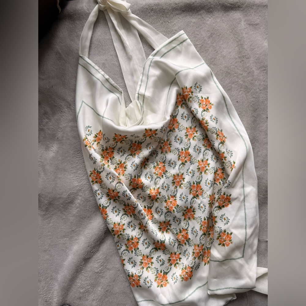 NWOT - Zara - printed satin effect halter top - size M - Picture 6 of 7